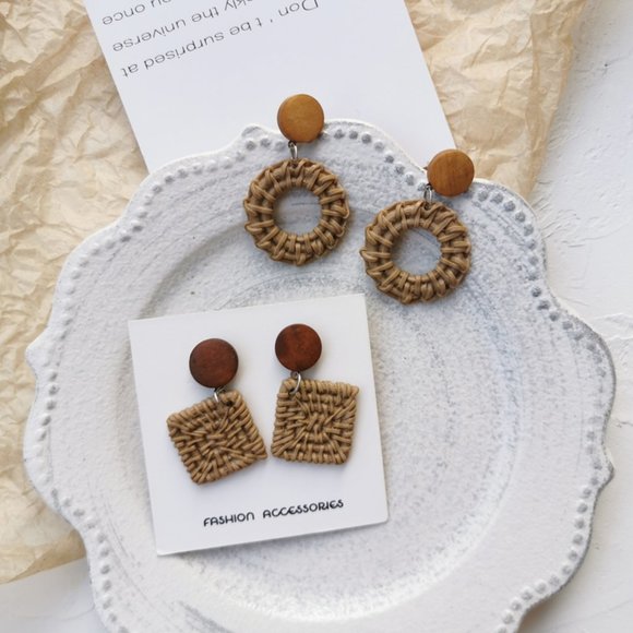 💕Last One Straw Wicker Drop Earrings - Picture 3 of 5